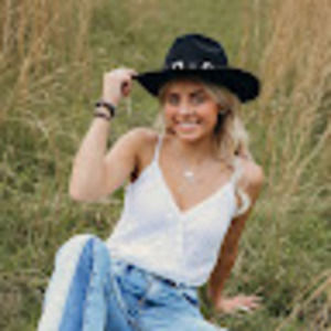 Meet your Posher, Saige